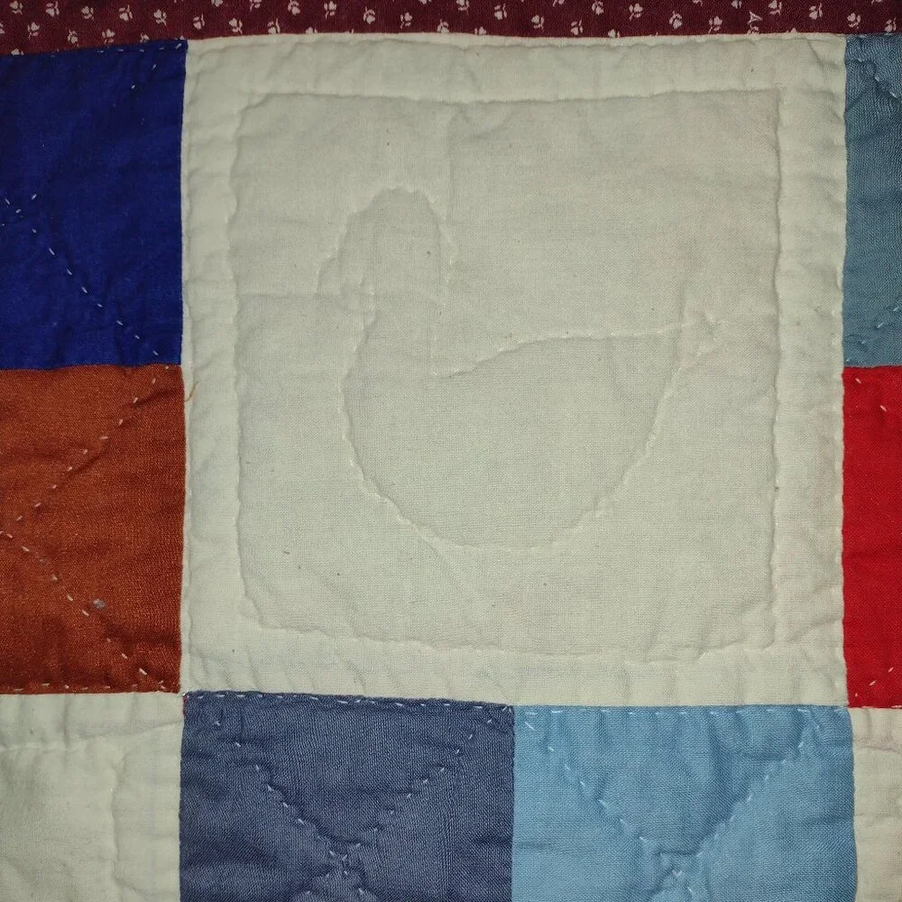 New hand made hand made beautiful lap quilt, wall hanging or baby quilt